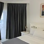 Saranda Hotel 3*