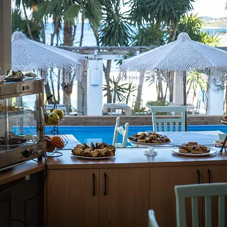 Saranda Hotel Szálloda