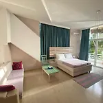 Hotel Saranda Hotel 3*