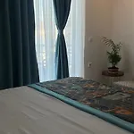 Saranda Hotel