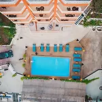 サランダ 3* Sarandë