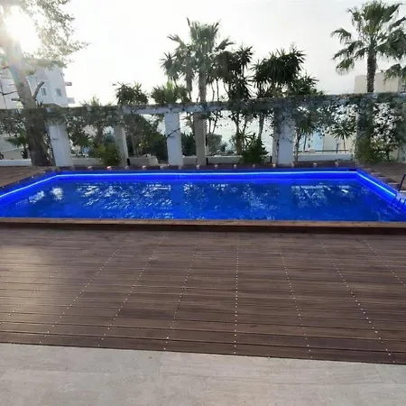 Saranda Hotel