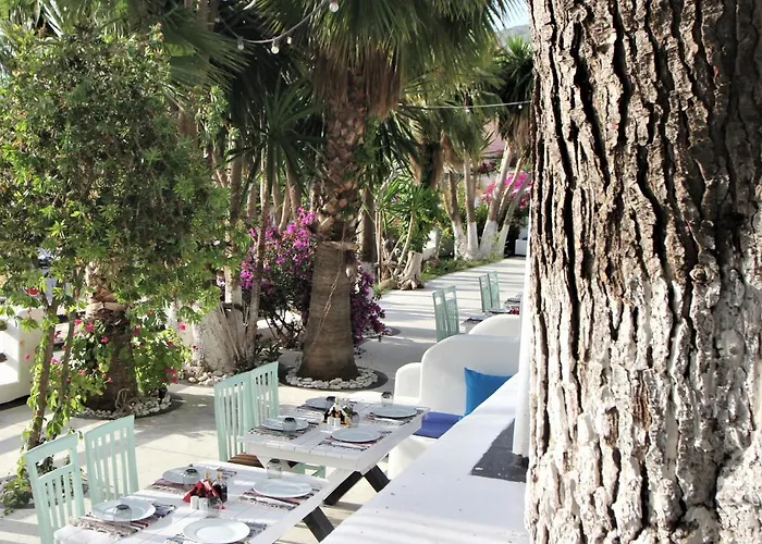 Saranda Hotel 3* Sarande