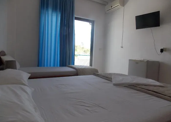 萨兰达酒店 3* Sarandë